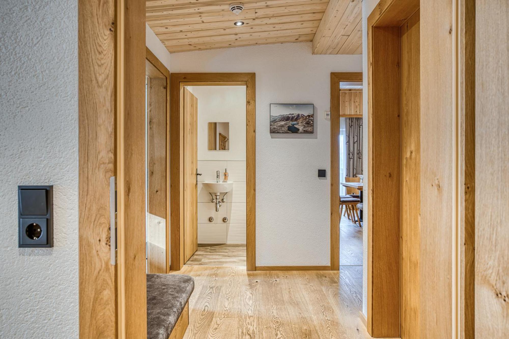 Hotel Alpenstolz Мидерс Номер фото