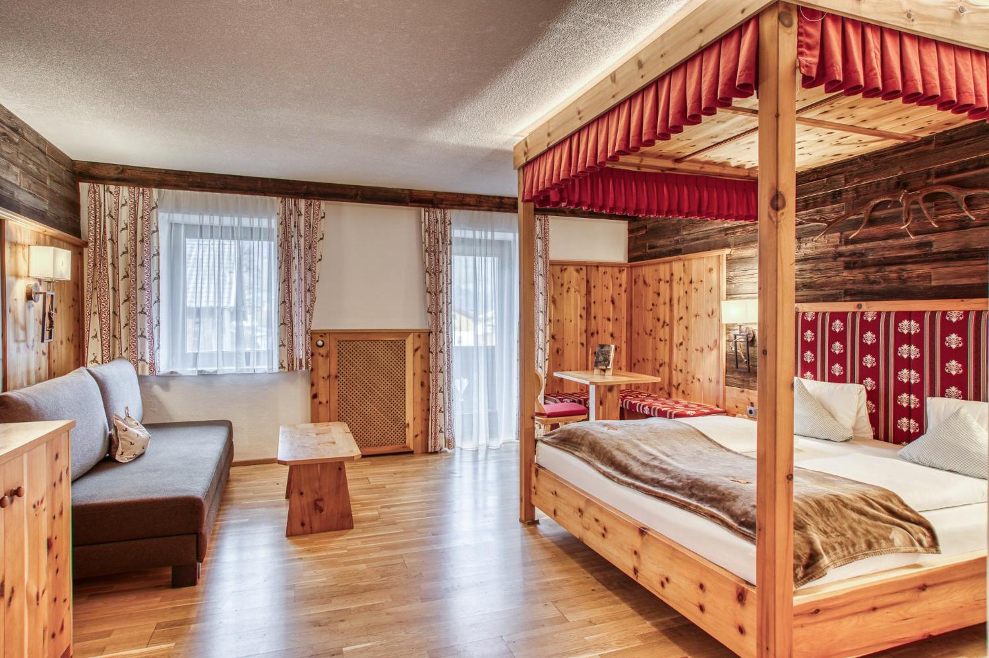 Hotel Alpenstolz Мидерс Экстерьер фото